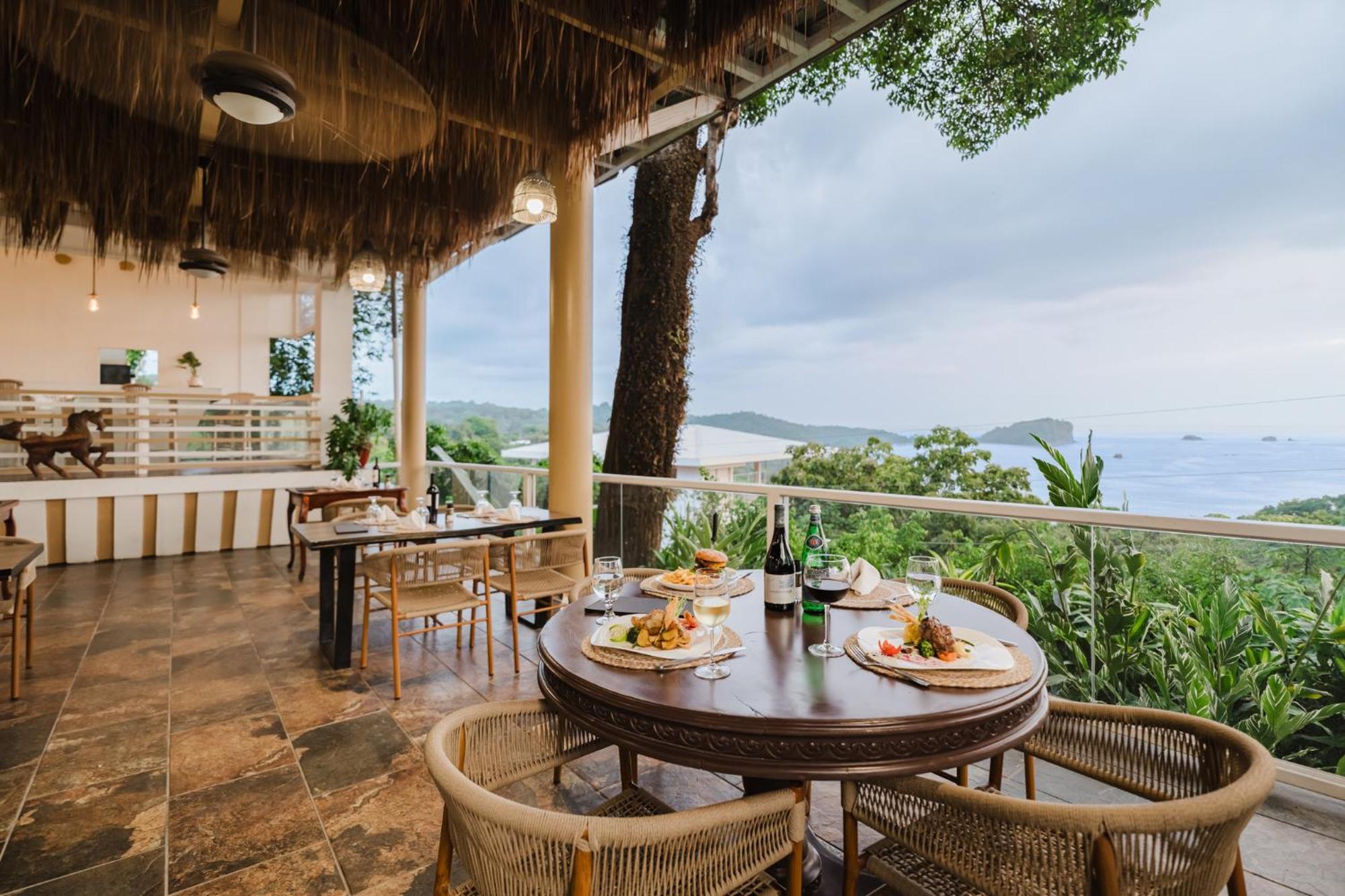 Hotel Oceans Two Manuel Antonio Extérieur photo