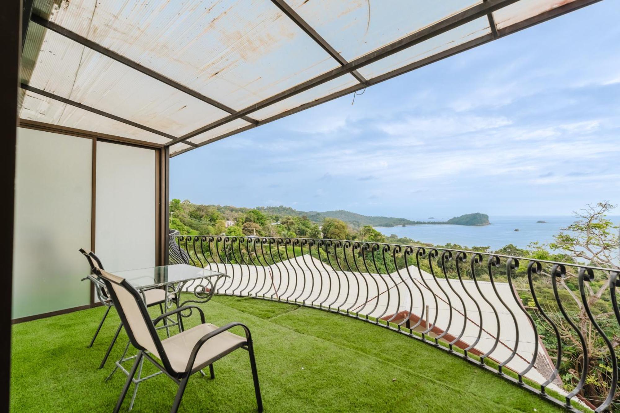 Hotel Oceans Two Manuel Antonio Extérieur photo